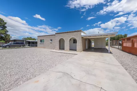 17 E Corona Rd, Tucson, AZ 85756 photo 3