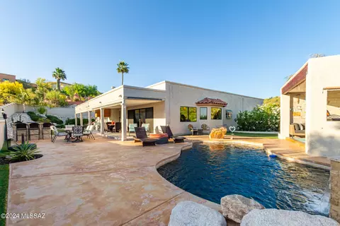 3881 N Rio Verde Vista Dr, Tucson, AZ 85750