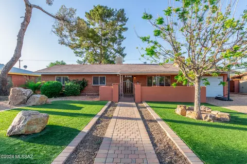 4421 E Bryn Mawr Rd, Tucson, AZ 85711