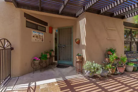 5351 E Francisco Loop, Tucson, AZ 85712 photo 8