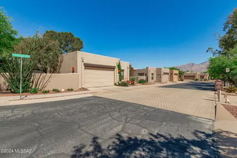 5351 E Francisco Loop, Tucson, AZ 85712 photo 5
