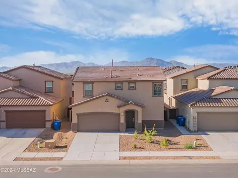 7160 W Vineridge Dr, Tucson, AZ 85757