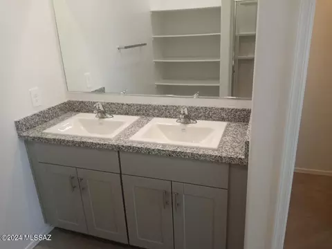 Bath - 12885 E Russo Dr W, Vail, AZ 85641 photo 2 of 2