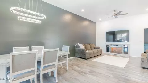 4204 W Pyracantha Dr, Tucson, AZ 85741
