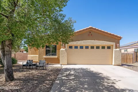 6288 W Copper Leaf Dr, Tucson, AZ 85757