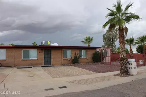 6850 E Nicaragua Dr, Tucson, AZ 85730