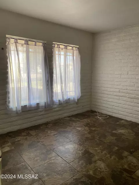 7724 E Kenyon Dr, Tucson, AZ 85710 photo 13