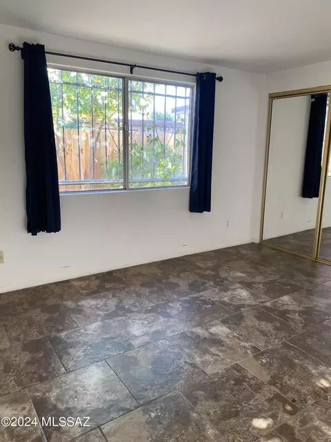 7724 E Kenyon Dr, Tucson, AZ 85710 photo 16
