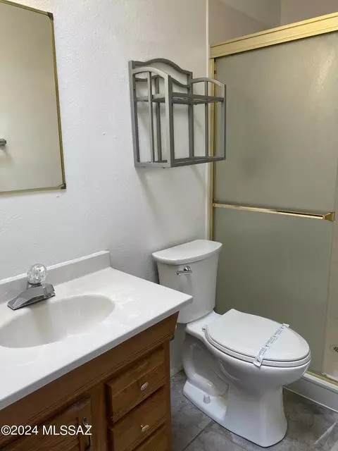 7724 E Kenyon Dr, Tucson, AZ 85710 photo 18