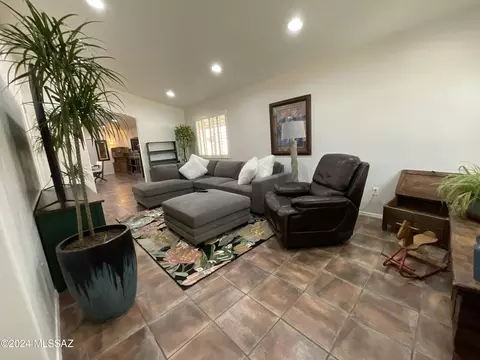 505 E Greg Rock Rd, Vail, AZ 85641 photo 3