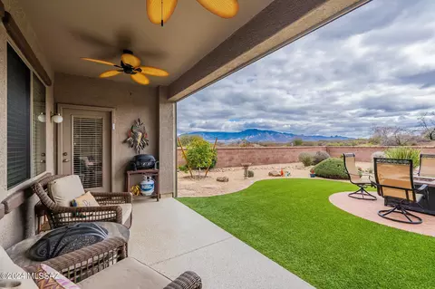 5612 S Acacia Canyon Pl, Green Valley, AZ 85622