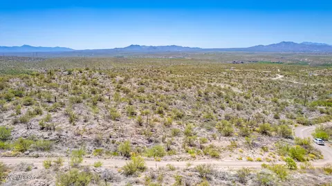 15704 Colossal Cave Rd E, Vail, AZ 85641 photo 5