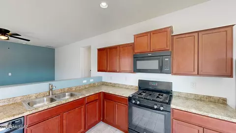 11349 W Caliche Dr, Marana, AZ 85658