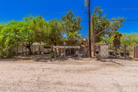 10222 S Nogales Hwy, Tucson, AZ 85756