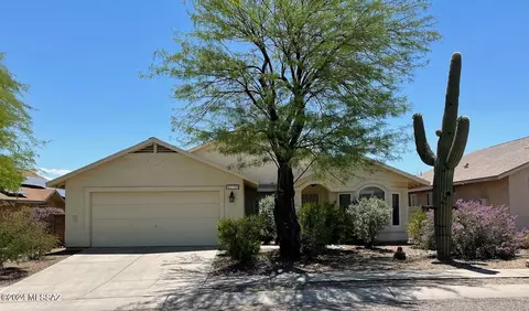 1220 N Amberbrooke Ave, Tucson, AZ 85745