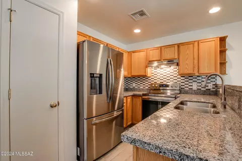 5708 E Vuelta De Nuestro Pueblo, Tucson, AZ 85756 photo 4