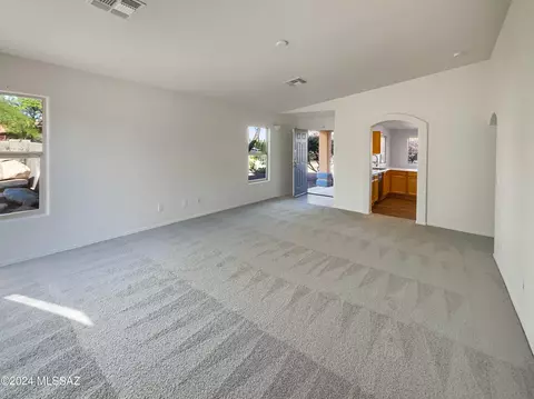 Living - 10086 E Desert Gorge Dr, Tucson, AZ 85747 photo 3 of 3