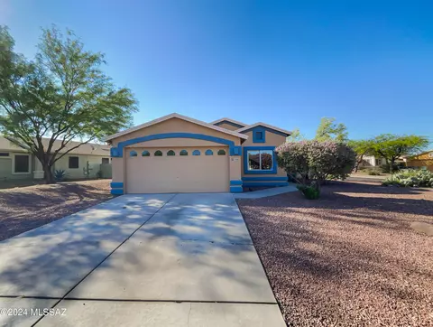10086 E Desert Gorge Dr, Tucson, AZ 85747