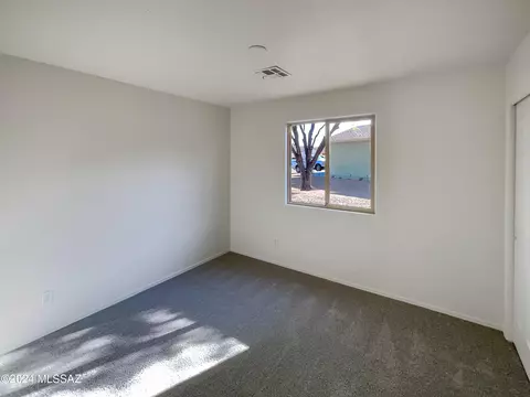 Bedroom - 10086 E Desert Gorge Dr, Tucson, AZ 85747 photo 3 of 7
