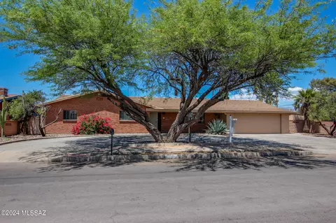 1647 E Miles St, Tucson, AZ 85719