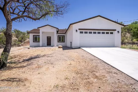 995 Circulo Golondrina, Rio Rico, AZ 85648