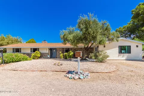 7777 E Seneca St, Tucson, AZ 85715