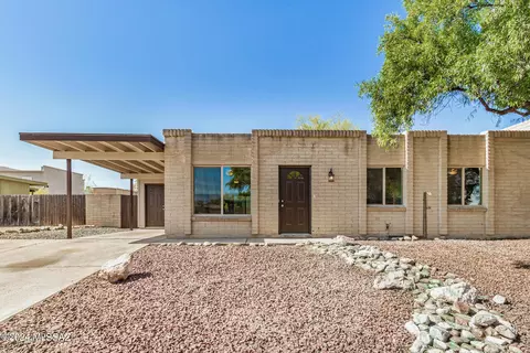 2464 S Rose Peak Dr, Tucson, AZ 85710
