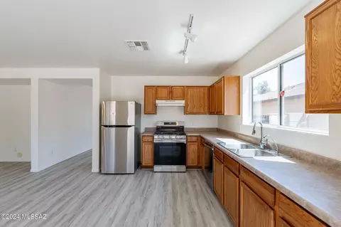 Kitchen - 5848 E Tercel Dr, Tucson, AZ 85756 photo 1 of 6