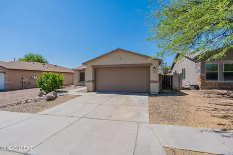 Exterior - 5848 E Tercel Dr, Tucson, AZ 85756 photo 2 of 8