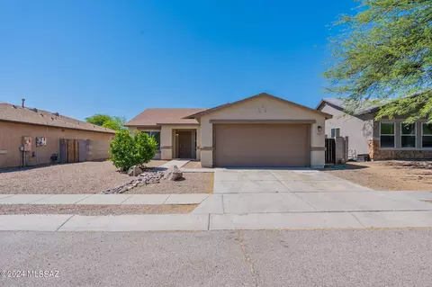 5848 E Tercel Dr, Tucson, AZ 85756