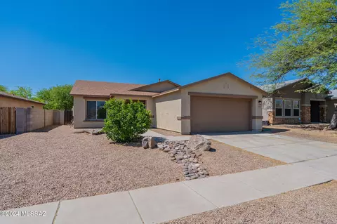 Exterior - 5848 E Tercel Dr, Tucson, AZ 85756 photo 3 of 8