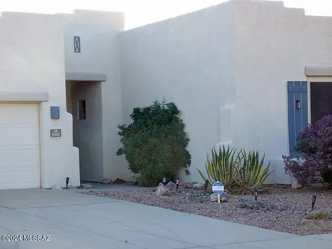 9180 N Desert Earth Pl, Tucson, AZ 85743