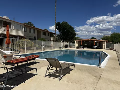 Exterior - 8060 E Broadway Blvd #E-112, Tucson, AZ 85710 photo 2 of 4