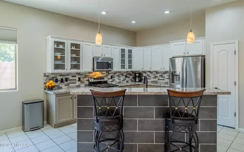 7625 S Pacific Willow Dr, Tucson, AZ 85747 photo 10