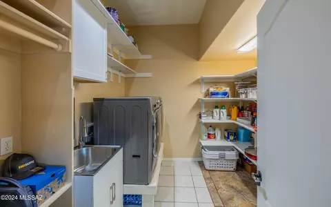 7625 S Pacific Willow Dr, Tucson, AZ 85747 photo 14