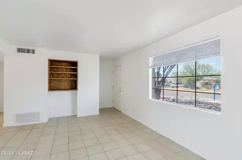4402 E 16th St, Tucson, AZ 85711 photo 5