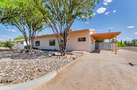 4402 E 16th St, Tucson, AZ 85711 photo 2
