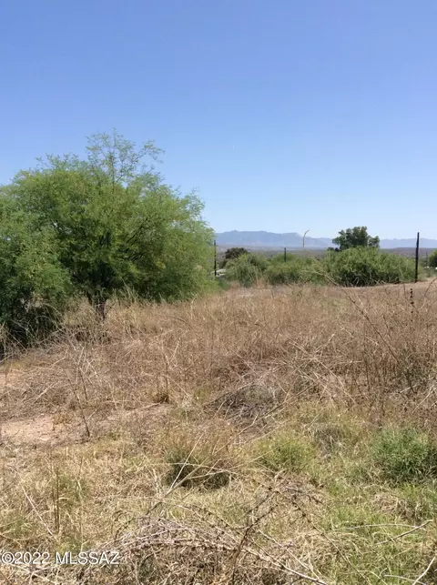 712 N Dungan Dr, Mammoth, AZ 85618