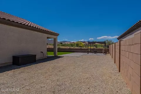 Exterior - 525 W Grantham St, Vail, AZ 85641 photo 5 of 9