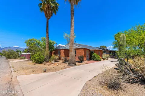 5001 E 3rd St, Tucson, AZ 85711 photo 3