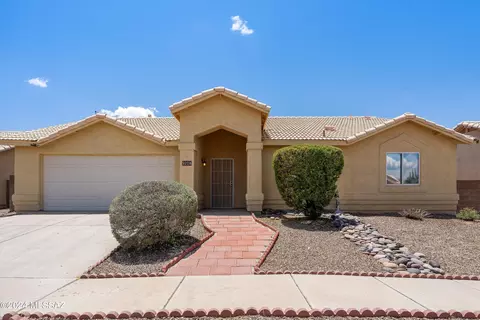9228 E Wild Wash Dr, Tucson, AZ 85747