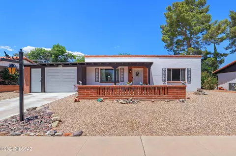 338 S Las Hamacas, Green Valley, AZ 85614