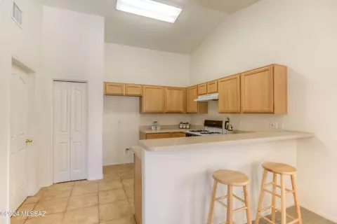 9774 E Paseo San Ardo, Tucson, AZ 85747 photo 5