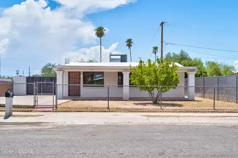 3814 E March Pl, Tucson, AZ 85713