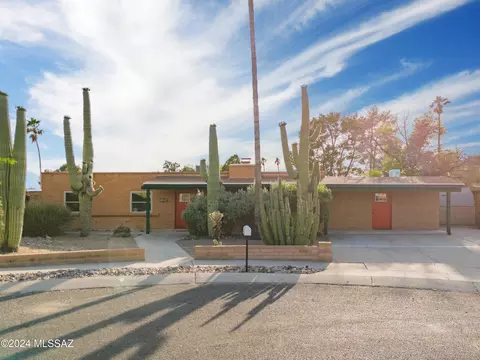 2940 S Lisa Pl, Tucson, AZ 85730