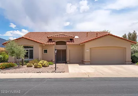 2420 E Agapanthus St, Oro Valley, AZ 85755