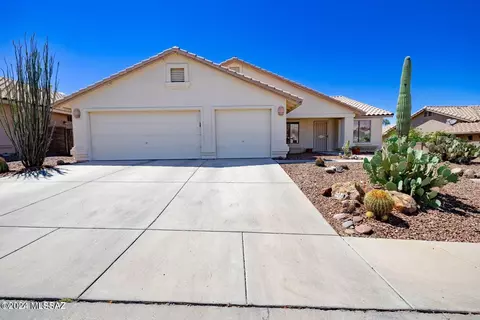 11887 N Centaurus Pl, Oro Valley, AZ 85737