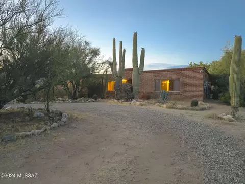610 N Freeman Rd, Tucson, AZ 85748
