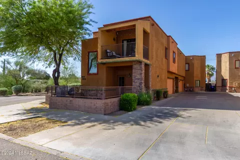 8637 E Placita De Las Tarascas, Tucson, AZ 85710