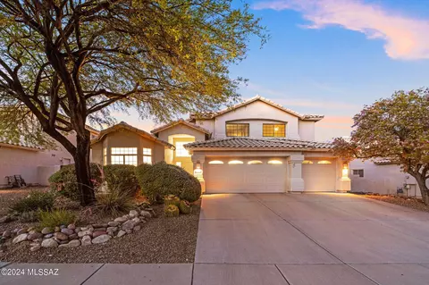 12316 N Echo Valley Dr, Oro Valley, AZ 85755